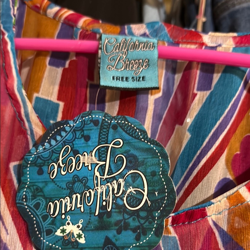 Colorful Geometric Patterned Poncho - Picture 3 of 4